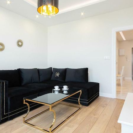 Apartments Aura Sky By Noclegi Renters Warsaw Luaran gambar