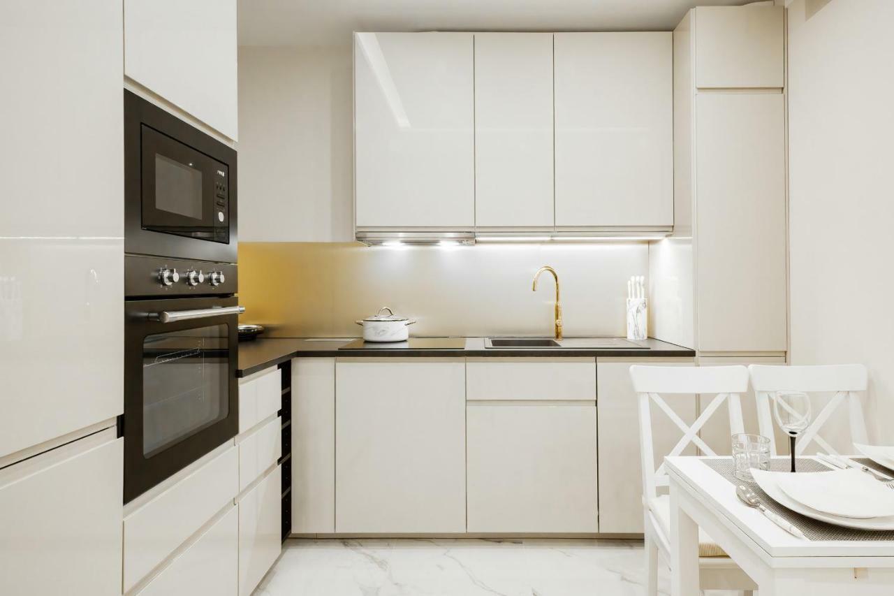 Apartments Aura Sky By Noclegi Renters Warsaw Luaran gambar