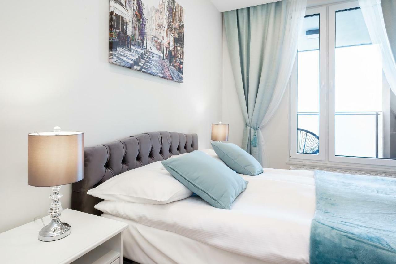 Apartments Aura Sky By Noclegi Renters Warsaw Luaran gambar